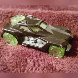 2005 RD-04 Hotwheels Car McDonald's Toy AcceleRacers Black and Lime Green